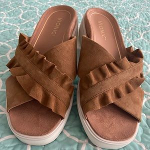 Azalea slip-on sandals with contoured footbed. Excellent used condition.